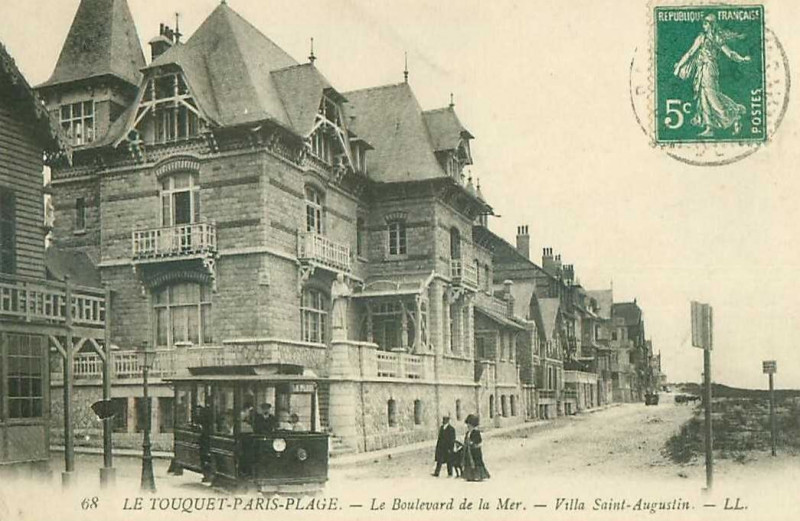 Carte postale ancienne Le Touquet-Paris-Plage - Cp - Le boulevard de la Mer et la villa Saint-Augustin 2 au Touquet-Paris-Plage