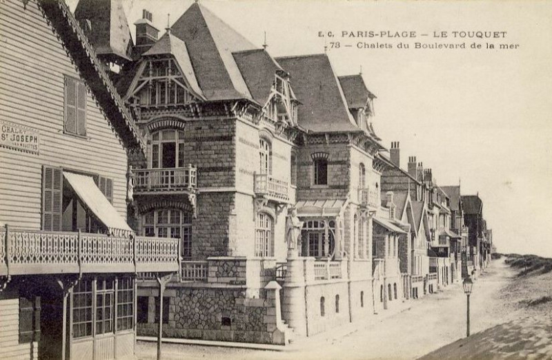 Carte postale ancienne Le Touquet-Paris-Plage - Cp - Les chalets du boulevard de la Mer au Touquet-Paris-Plage