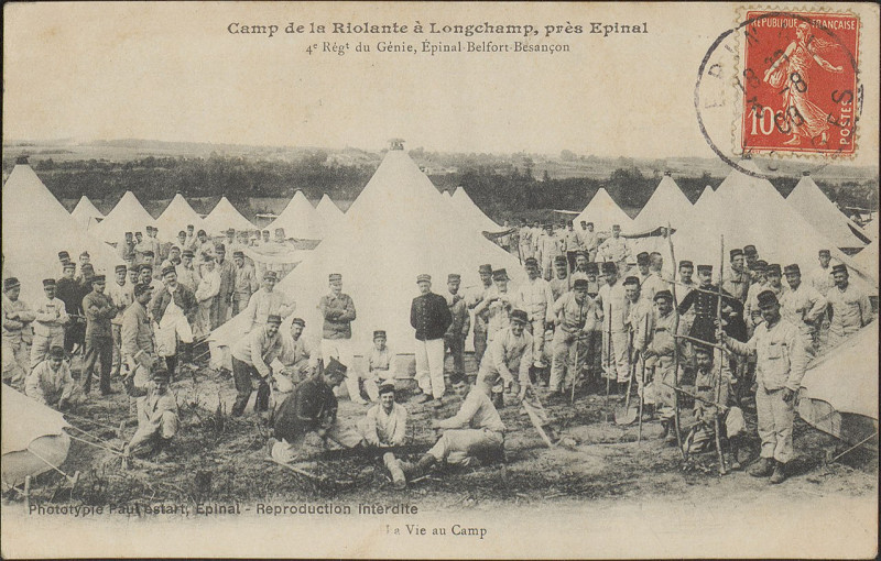 Carte postale ancienne Carte postale, Camp de la Riolante à Longchamp, près Epinal, 4e Régt du Génie, Epinal-Belfort-Besançon, La Vie au Camp