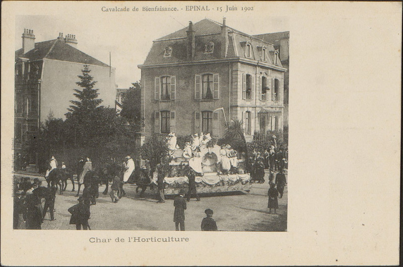 Carte postale ancienne Carte postale, Cavalcade de Bienfaisance, Epinal, 15 Juin 1902, Char de l'Horticulture