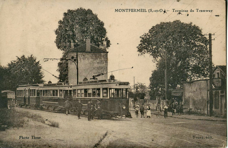 Carte postale ancienne Young - Montfermeil - Terminus du Tramway