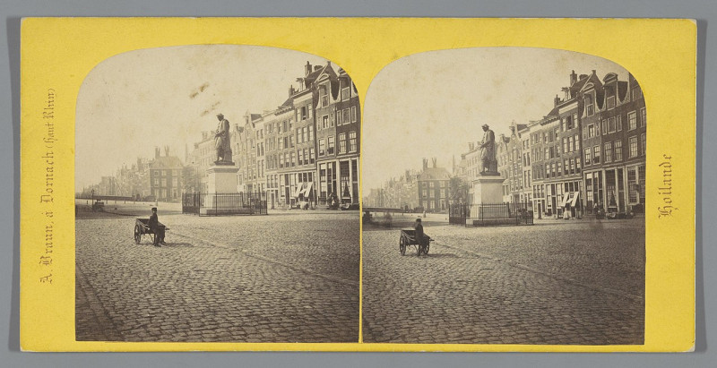 Carte postale ancienne Rembrandtmonument op het Rembrandtplein, Amsterdam Statue de Rembrandt sur la place du marche au beurre (Botermarkt) (titel op object) Amsterdam (tite