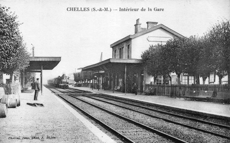 Carte postale ancienne GareChellesGournay1900bvintérieur
