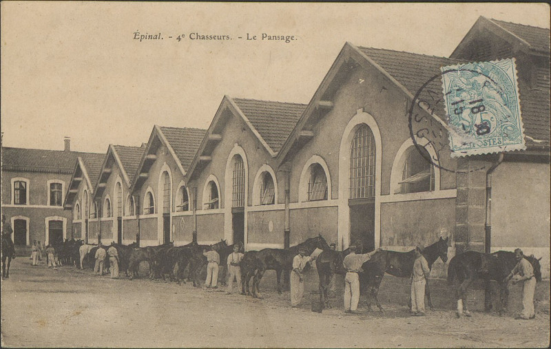 Carte postale ancienne Carte postale, Epinal, 4e Chasseurs, Le Pansage