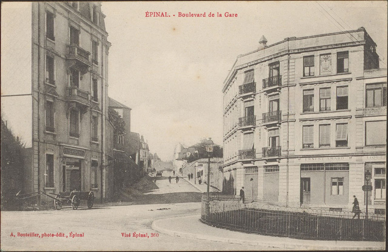 Carte postale ancienne Carte postale, Epinal, Boulevard de la Gare