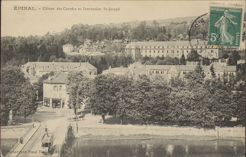 Carte postale ancienne Carte postale, Epinal, Côteau des Corvées et Institution St-Joseph