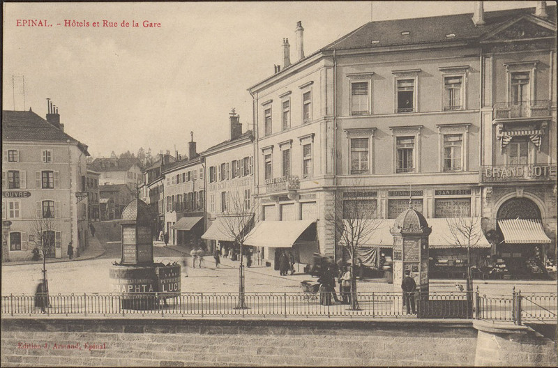 Carte postale ancienne Carte postale, Epinal, Hôtels et Rue de la Gare