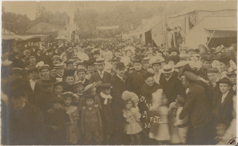 Carte postale ancienne Carte postale, Epinal, La Fête 16