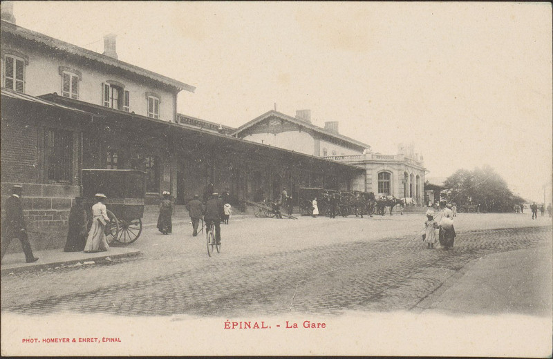 Carte postale ancienne Carte Postale, Epinal, La Gare 2