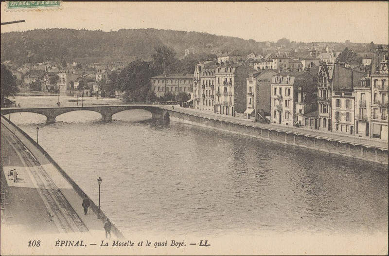Carte postale ancienne Carte Postale, Epinal, La Moselle et le quai Boyé