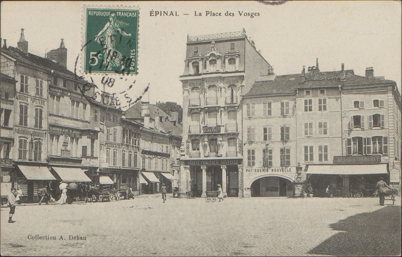 Carte postale ancienne Carte Postale, Epinal, La Place des Vosges 4