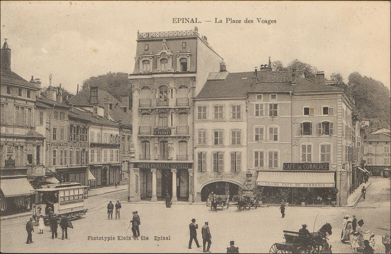 Carte postale ancienne Carte postale, Epinal, La Place des Vosges 8