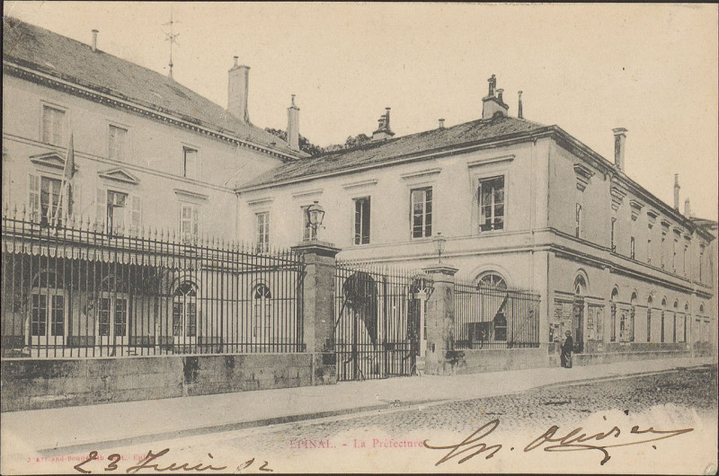 Carte postale ancienne Carte Postale, Epinal, La Préfecture