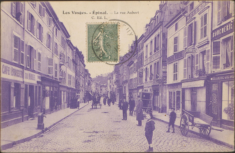 Carte postale ancienne Carte postale, Epinal, La Rue Aubert 4