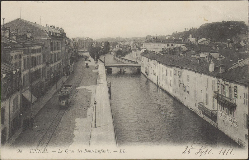 Carte postale ancienne Carte Postale, Epinal, Le Quai des Bons-Enfants 4