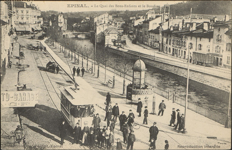 Carte postale ancienne Carte postale, Epinal, Le Quai des Bons-Enfants et le Boudiou