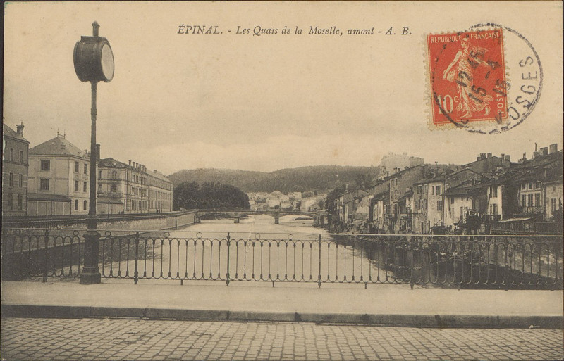 Carte postale ancienne Carte Postale, Epinal, Les Quais de la Moselle, amont