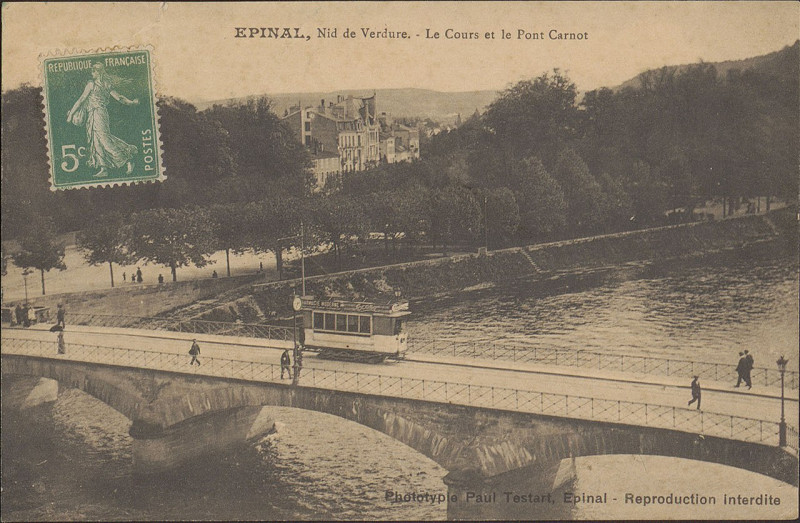 Carte postale ancienne Carte Postale, Epinal, Nid de Verdure, Le Cours et le Pont Carnot