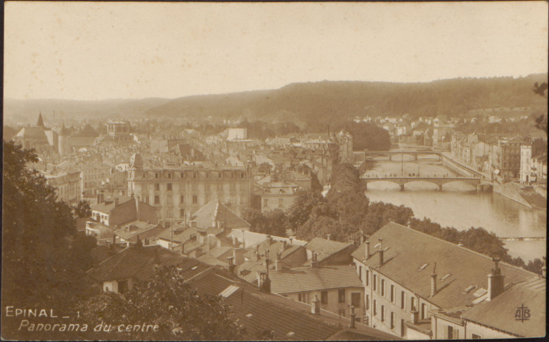 Carte postale ancienne Carte Postale, Epinal, Panorama du centre