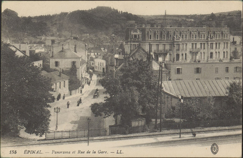 Carte postale ancienne Carte Postale, Epinal, Panorama et Rue de la Gare