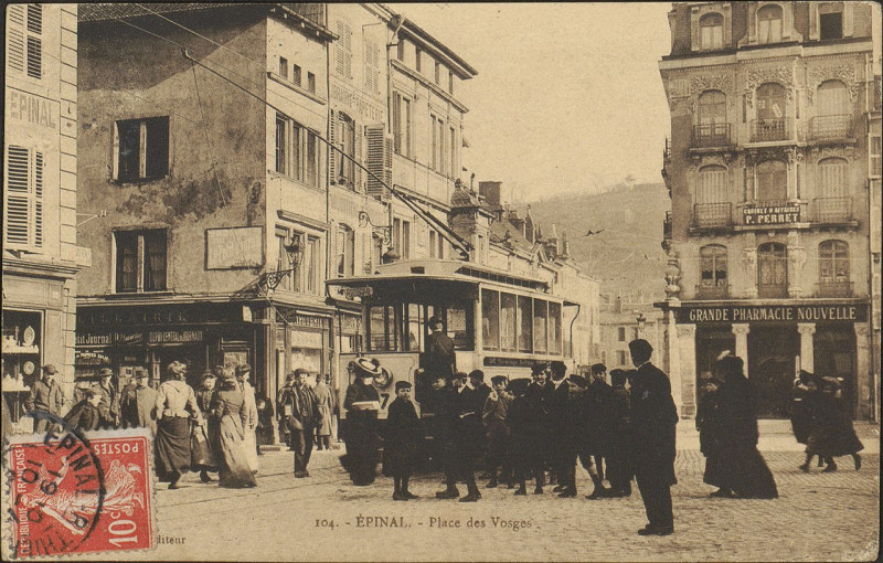Carte postale ancienne Carte postale, Epinal, Place des Vosges 11