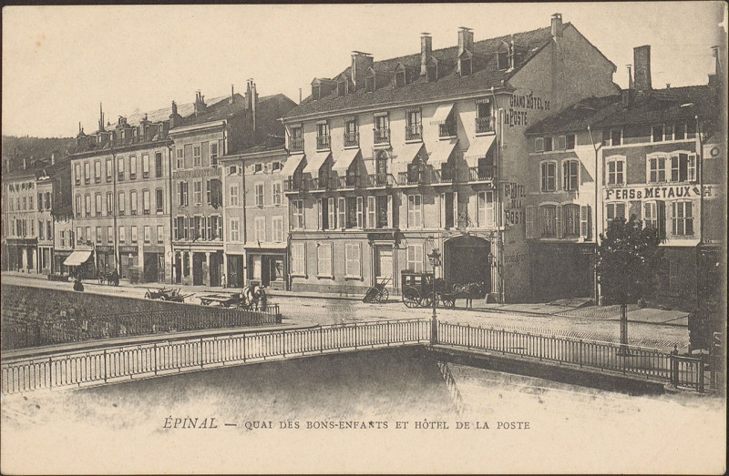 Carte postale ancienne Carte postale, Epinal, Quai des Bons-Enfants et Hôtel de la Poste