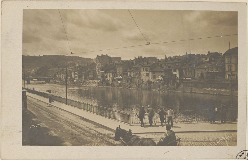 Carte postale ancienne Carte postale, Epinal, Quai Rualménil