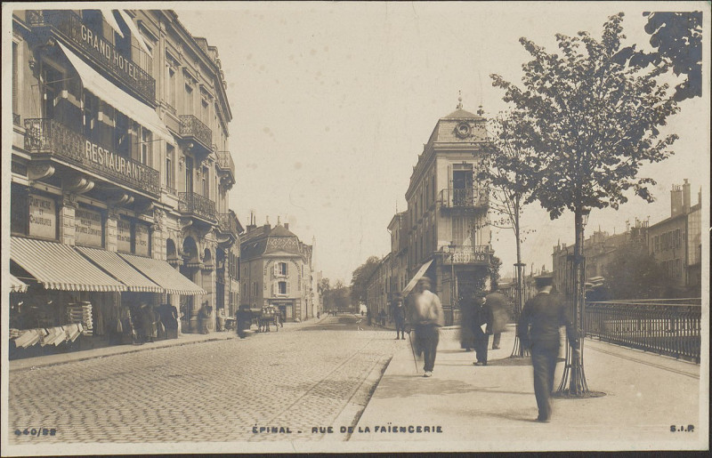 Carte postale ancienne Carte Postale, Epinal, Rue de la Faïencerie