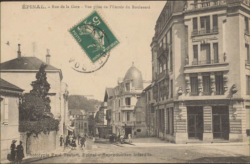 Carte postale ancienne Carte postale, Epinal, Rue de la Gare, Vue prise de l'Entrée du Boulevard