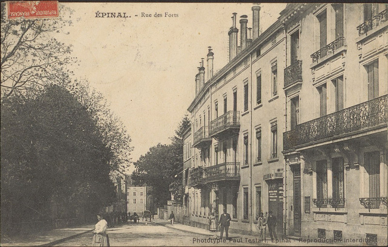 Carte postale ancienne Carte postale, Epinal, Rue des Forts 2