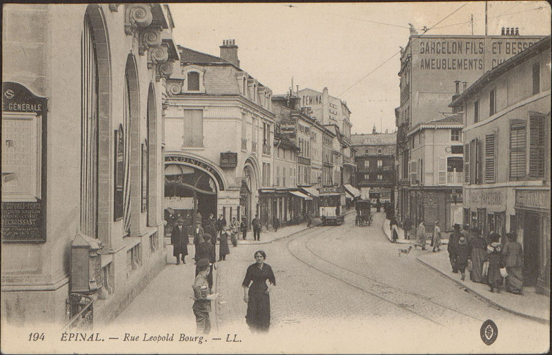 Carte postale ancienne Carte postale, Epinal, Rue Léopold-Bourg 9
