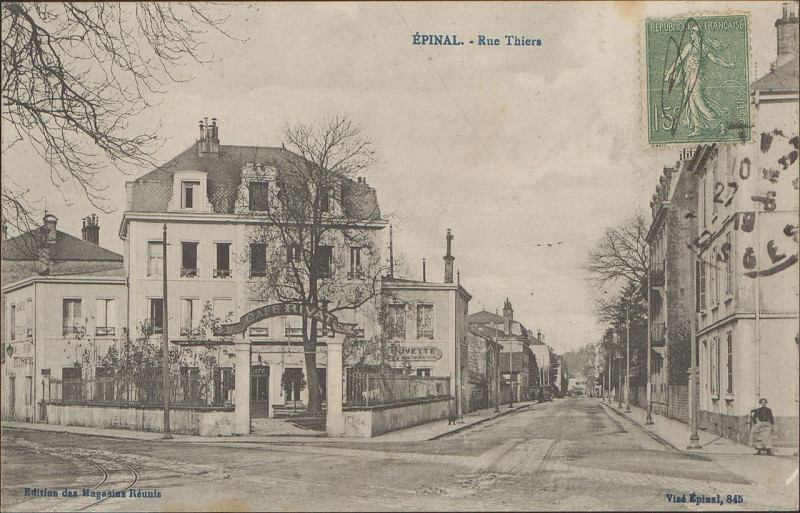 Carte postale ancienne Carte Postale, Epinal, Rue Thiers 2