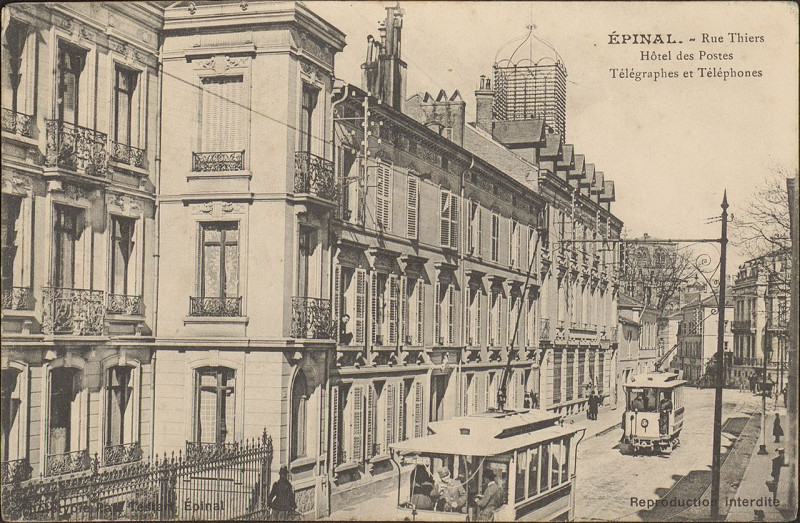 Carte postale ancienne Carte postale, Epinal, Rue Thiers, Hôtel des Postes Télégraphes et Téléphones