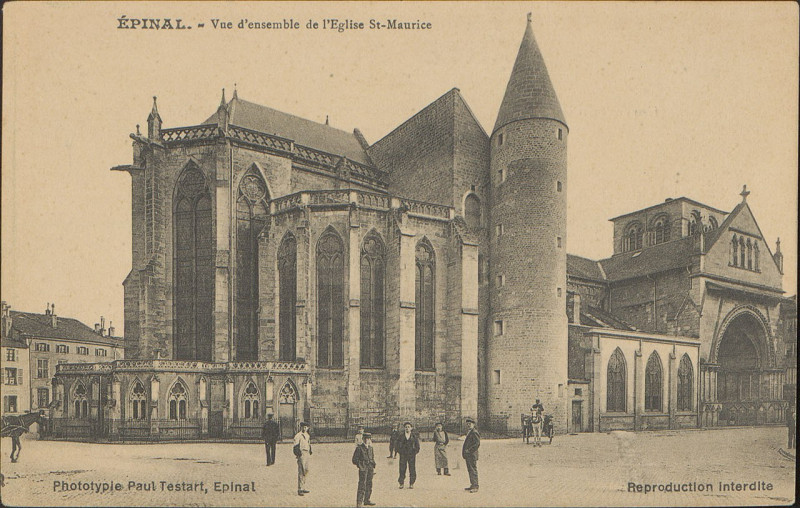 Carte postale ancienne Carte Postale, Epinal, Vue d'ensemble de l'Eglise St-Maurice