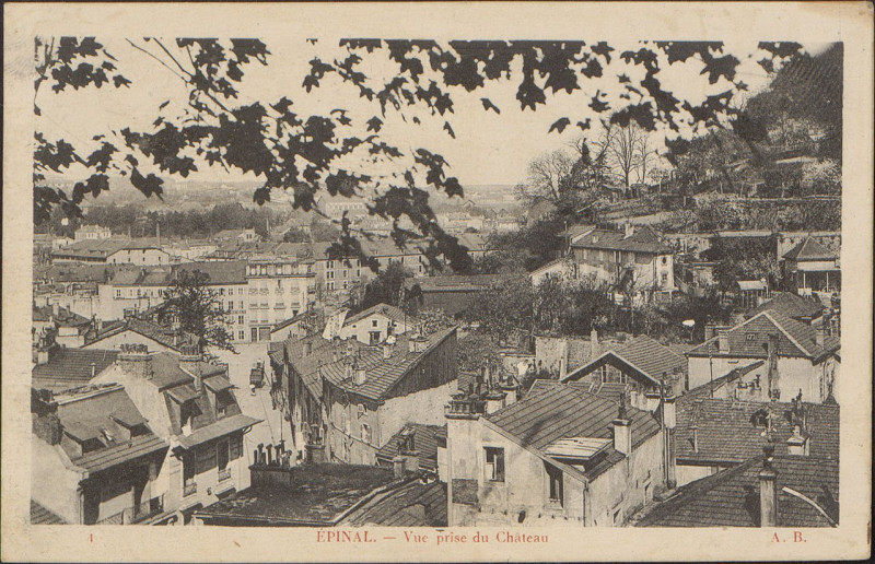 Carte postale ancienne Carte Postale, Epinal, Vue prise du Château
