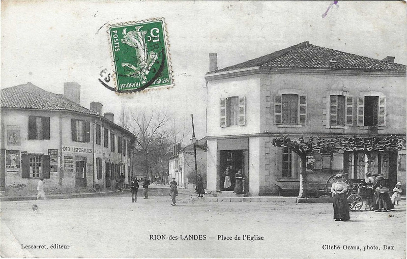Carte postale ancienne Rion, la rue du commerce, 1908