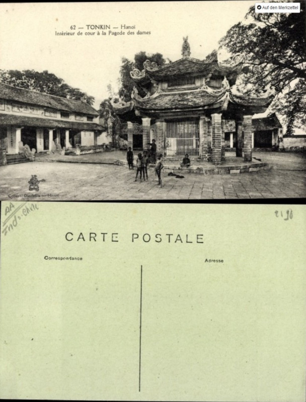 Carte postale ancienne Interiéure de cour à la Pagode des Dames, Hanoï, Tonkin 02