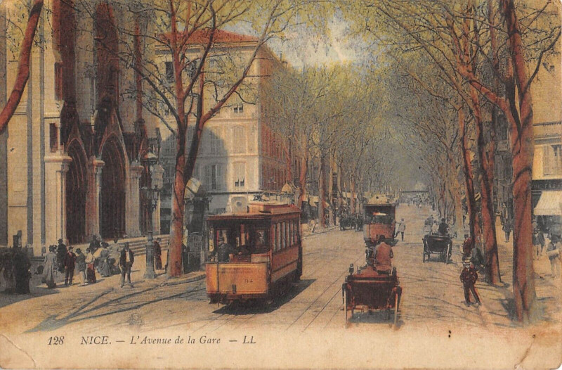 Carte postale ancienne Nice Avenue De La Gare à Nice