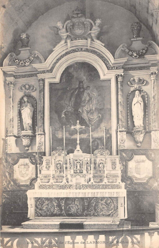 Carte postale ancienne Interieur De L'Eglise De Larmor Le Maitre Autel
