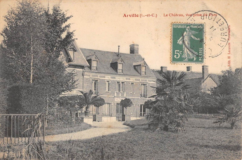 Carte postale ancienne Arville Le Chateau Du Parc