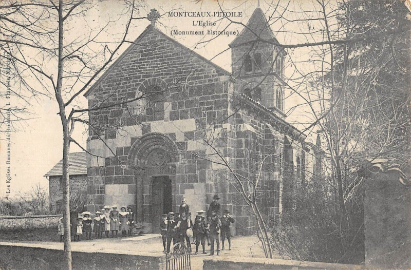 Carte postale ancienne Montceaux L'Etoile Eglise à Mont