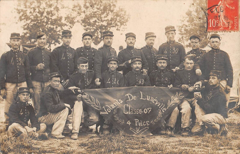 Carte postale ancienne Luneville Carte Photo Volants De Luneville Classe 07