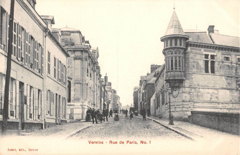 Carte postale ancienne Vervins Rue De Paris N°1 à Vervins