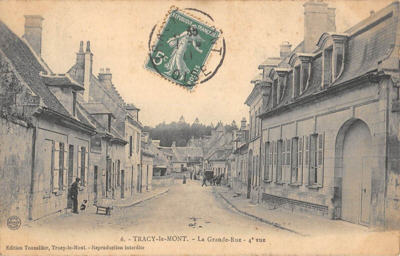 Carte postale ancienne Tracy Le Mont La Grande Rue 4e Vue à Acy