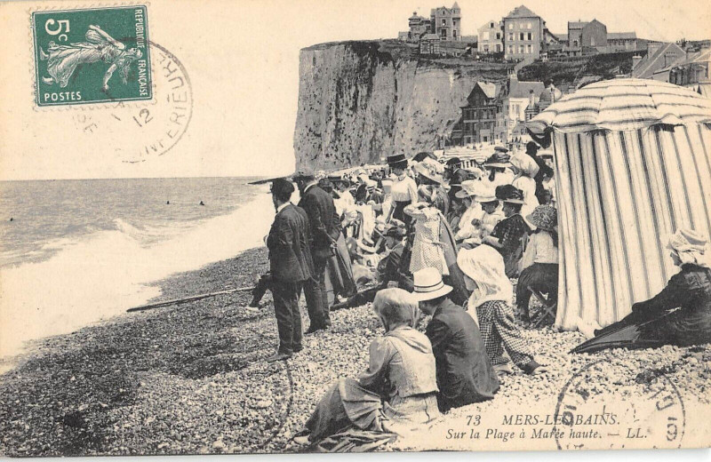 Carte postale ancienne Mers Les Bains Sur La Plage A Maree Haute à Mers-les-Bains