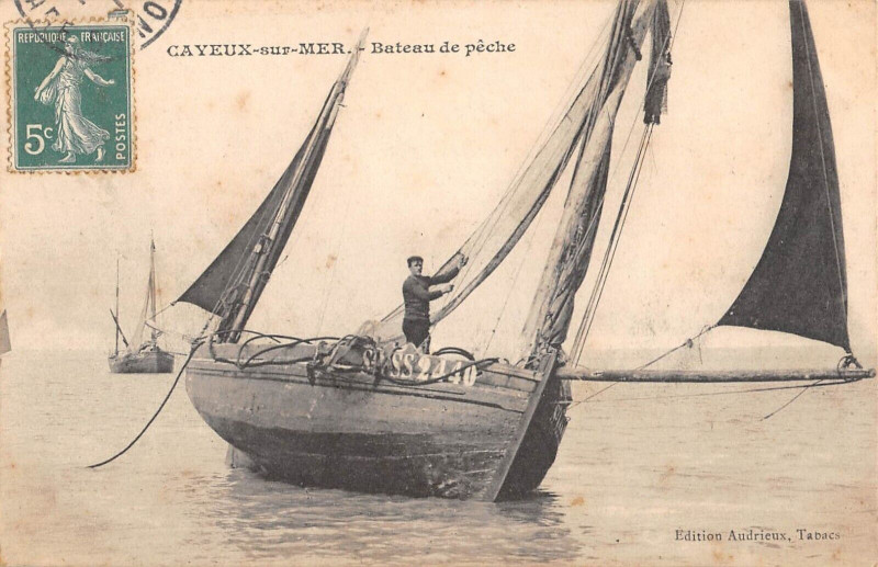 Carte postale ancienne Cayeux Sur Mer Bateau De Peche à Cayeux-sur-Mer