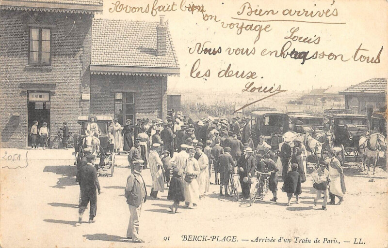 Carte postale ancienne Berck Plage Arrivee Du Train De Paris à Berck