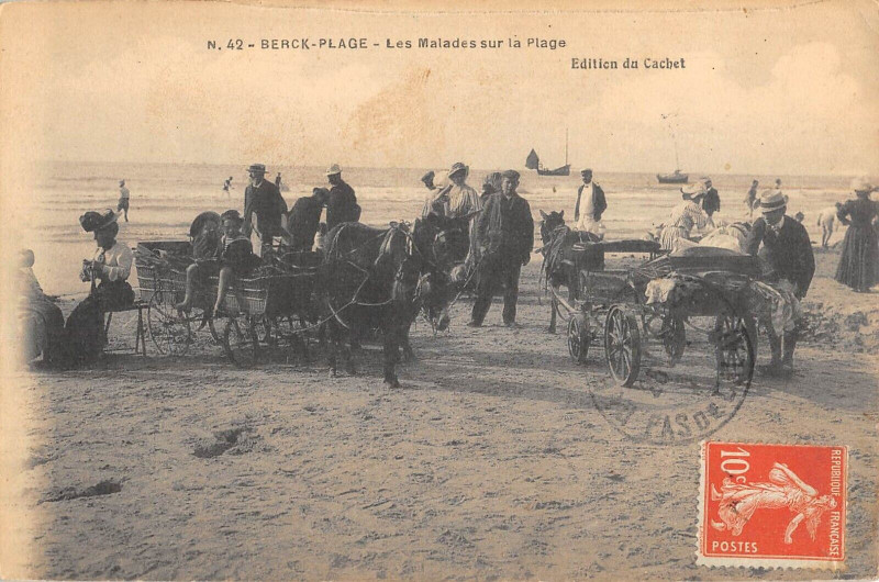 Carte postale ancienne Berck Plage Les Malades Sur La Plage à Berck
