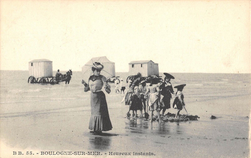 Carte postale ancienne Boulogne Sur Mer Heureux Instants à Boulogne-sur-Mer