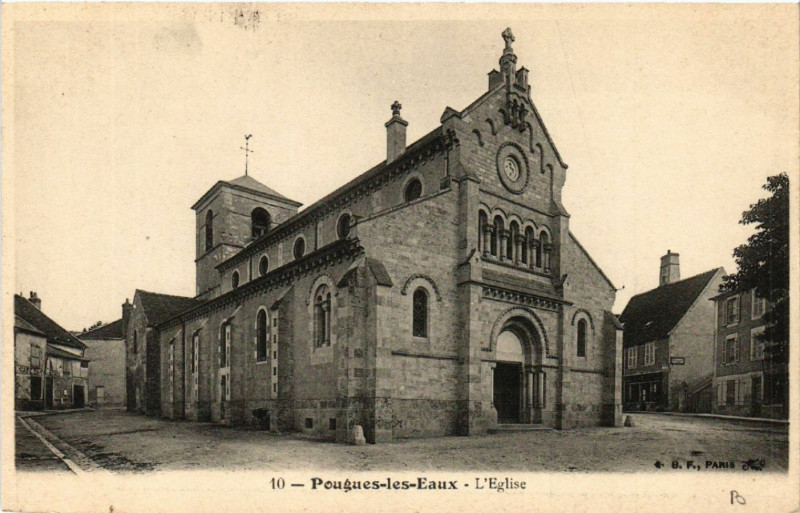 Carte postale ancienne Pougues-les-Eaux - L'Eglise à Pougues-les-Eaux